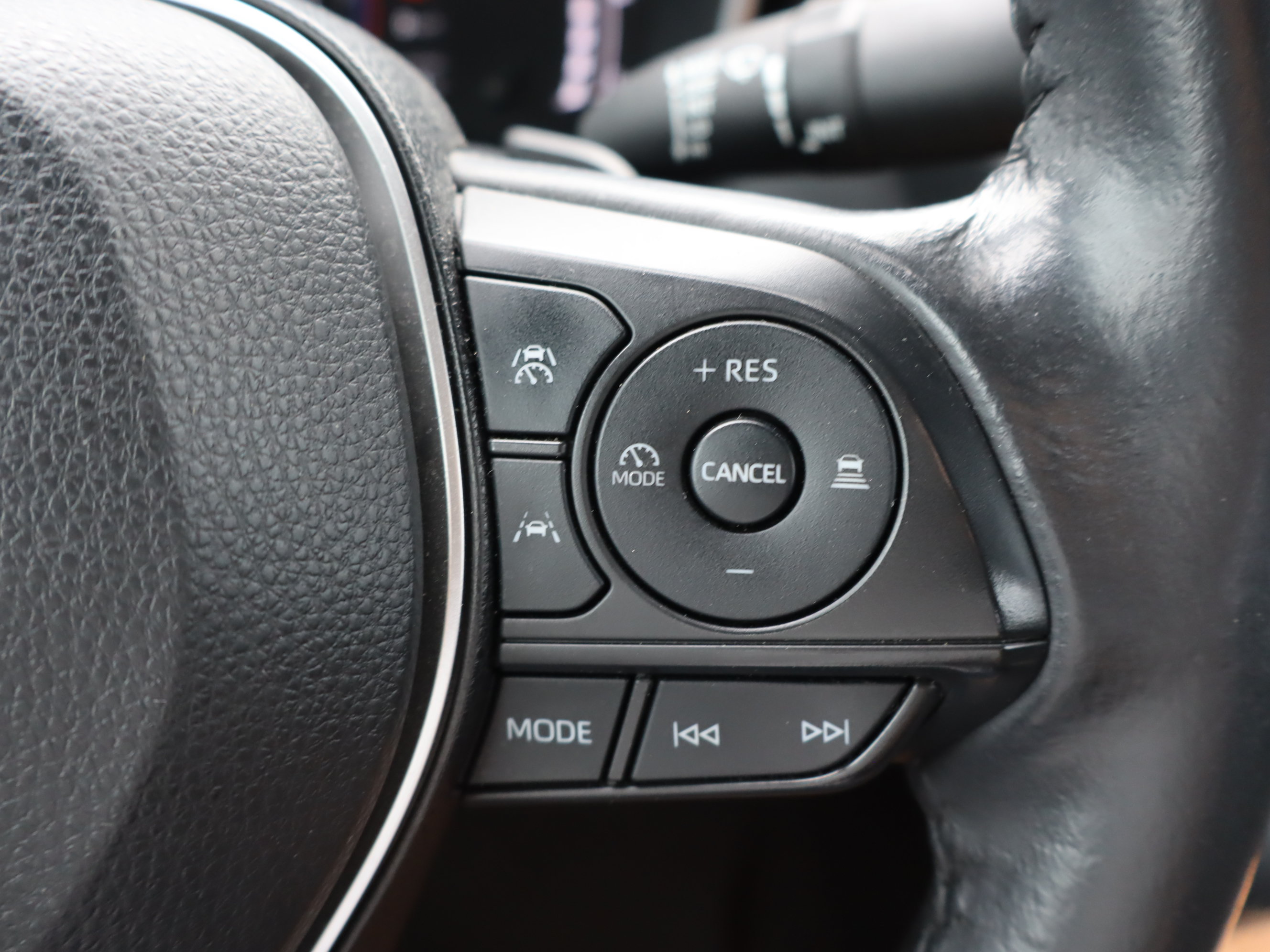 Used 2023 Toyota Corolla XSE FWD image 21