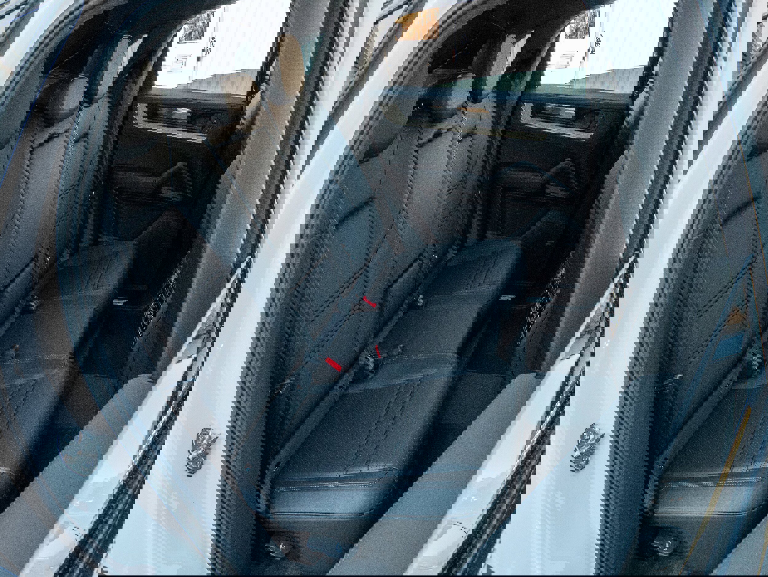 New 2026 Porsche Cayenne S image 38