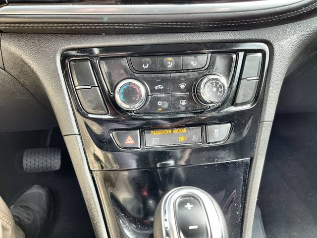 Used 2021 Buick Encore Preferred w/ Safety Package AWD/4WD image 17