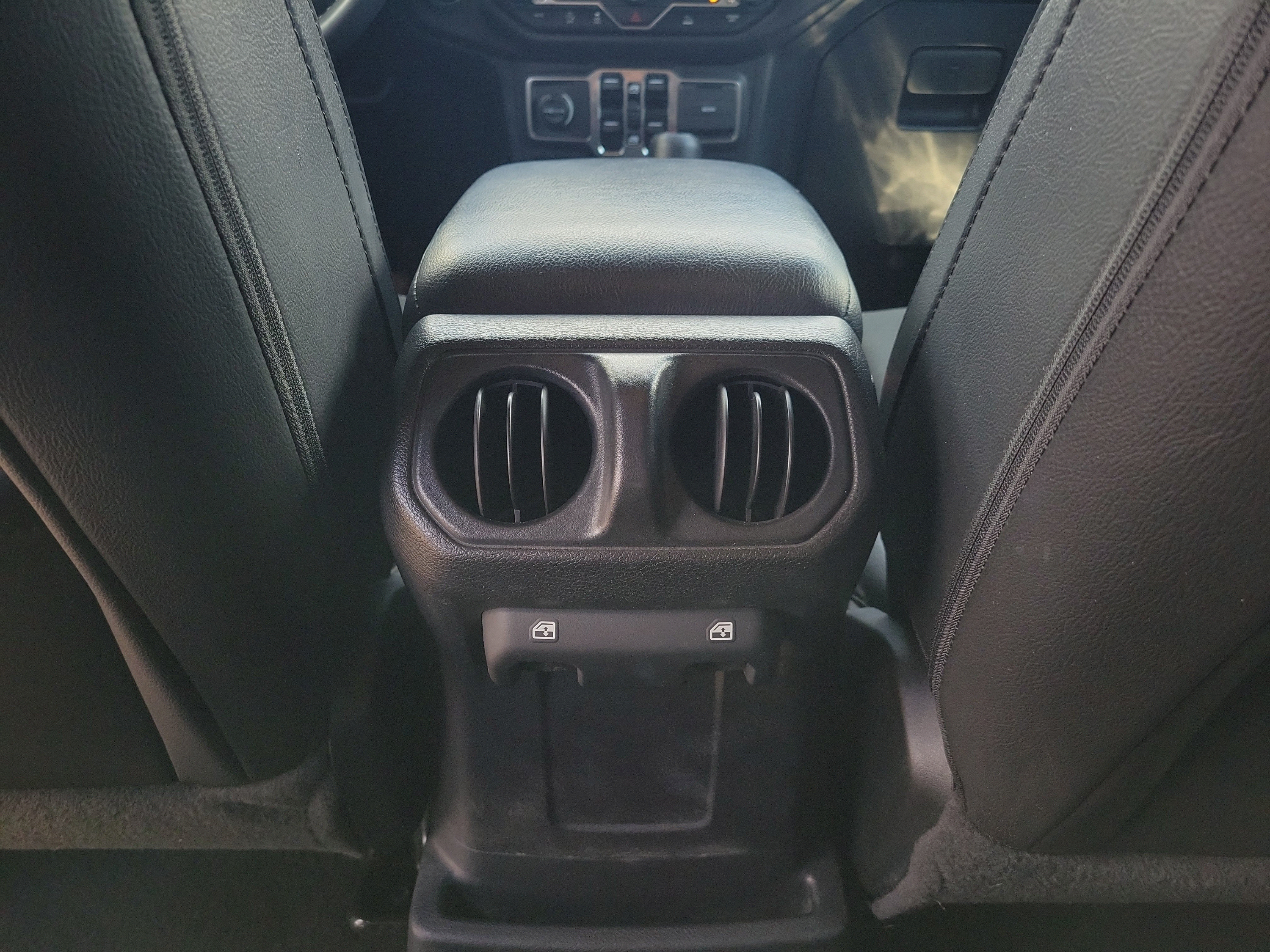 Used 2021 Jeep Wrangler Unlimited Sport AWD/4WD image 11