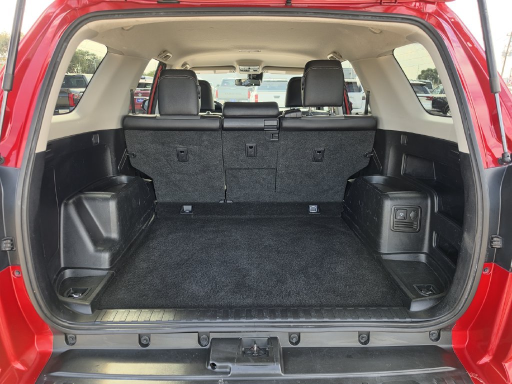 Used 2021 Toyota 4Runner SR5 Premium AWD/4WD image 29