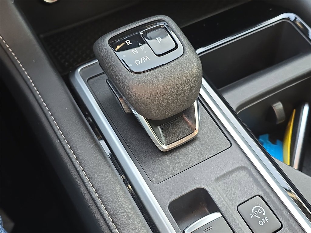 Certified 2024 Nissan Pathfinder SV image 25