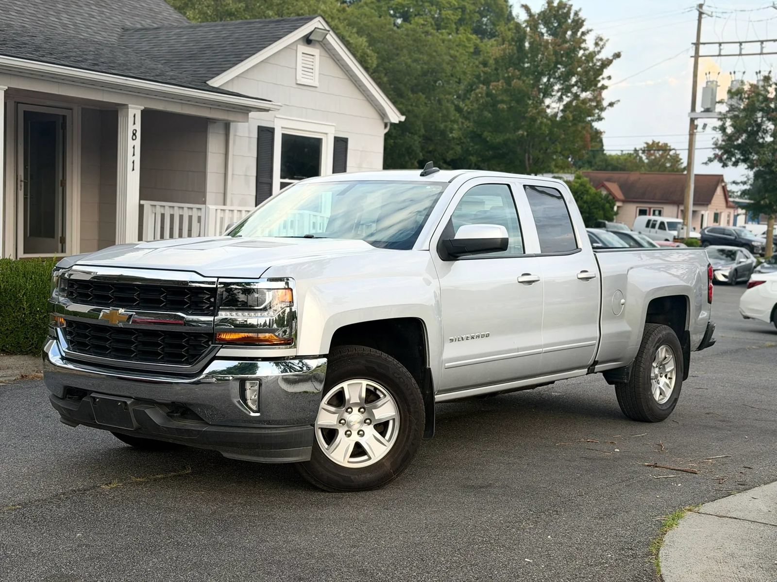 Used 2016 Chevrolet Silverado 1500 LT w/ All Star Edition AWD/4WD image 2