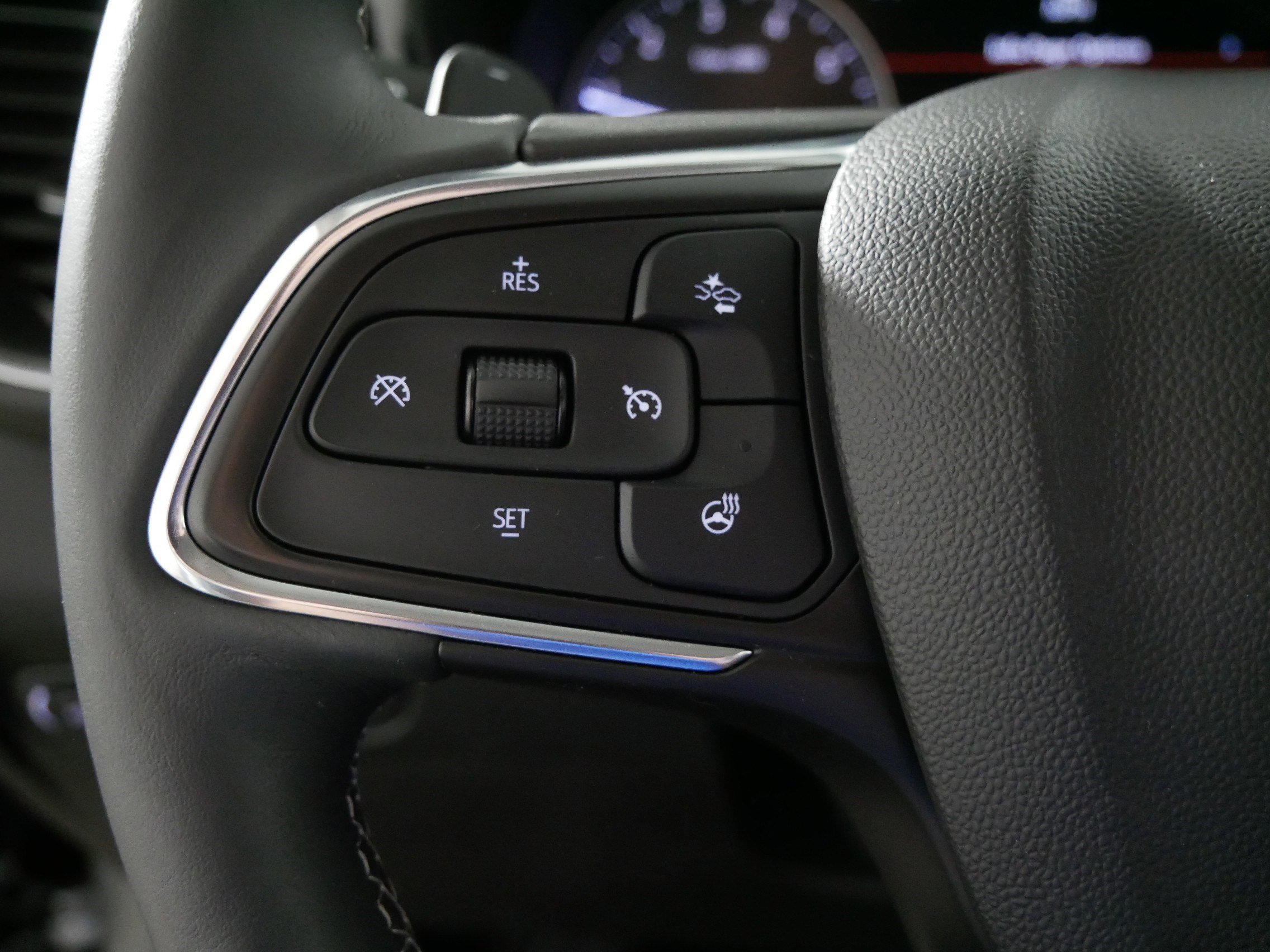 Used 2023 Buick Envision Essence image 27