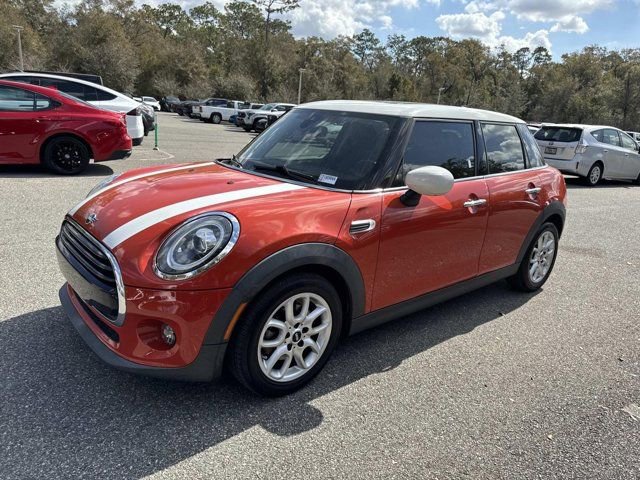 Used 2021 MINI Cooper 4-Door Hardtop image 5