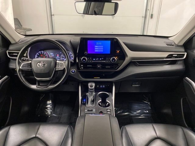 Used 2023 Toyota Highlander XLE image 33