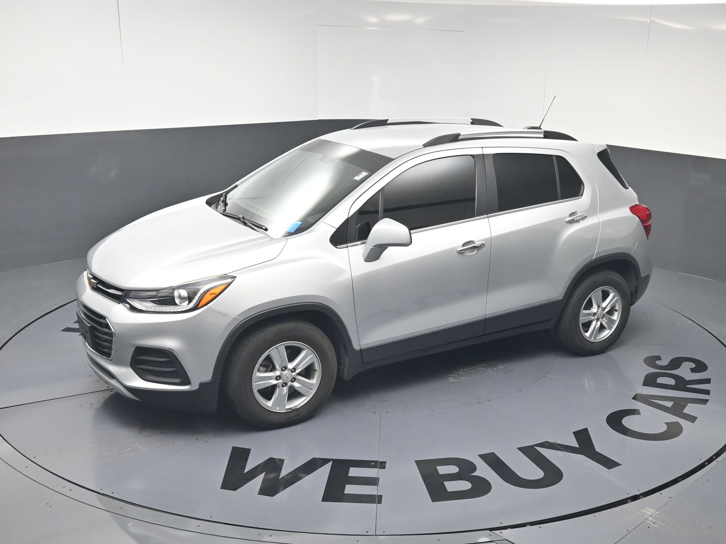 Used 2018 Chevrolet Trax LT w/ LT Convenience Package FWD image 20