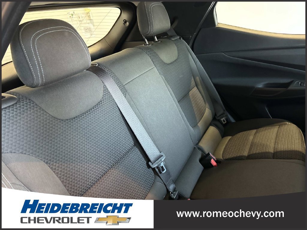 Used 2023 Chevrolet Bolt EUV LT w/ Comfort Package FWD image 34