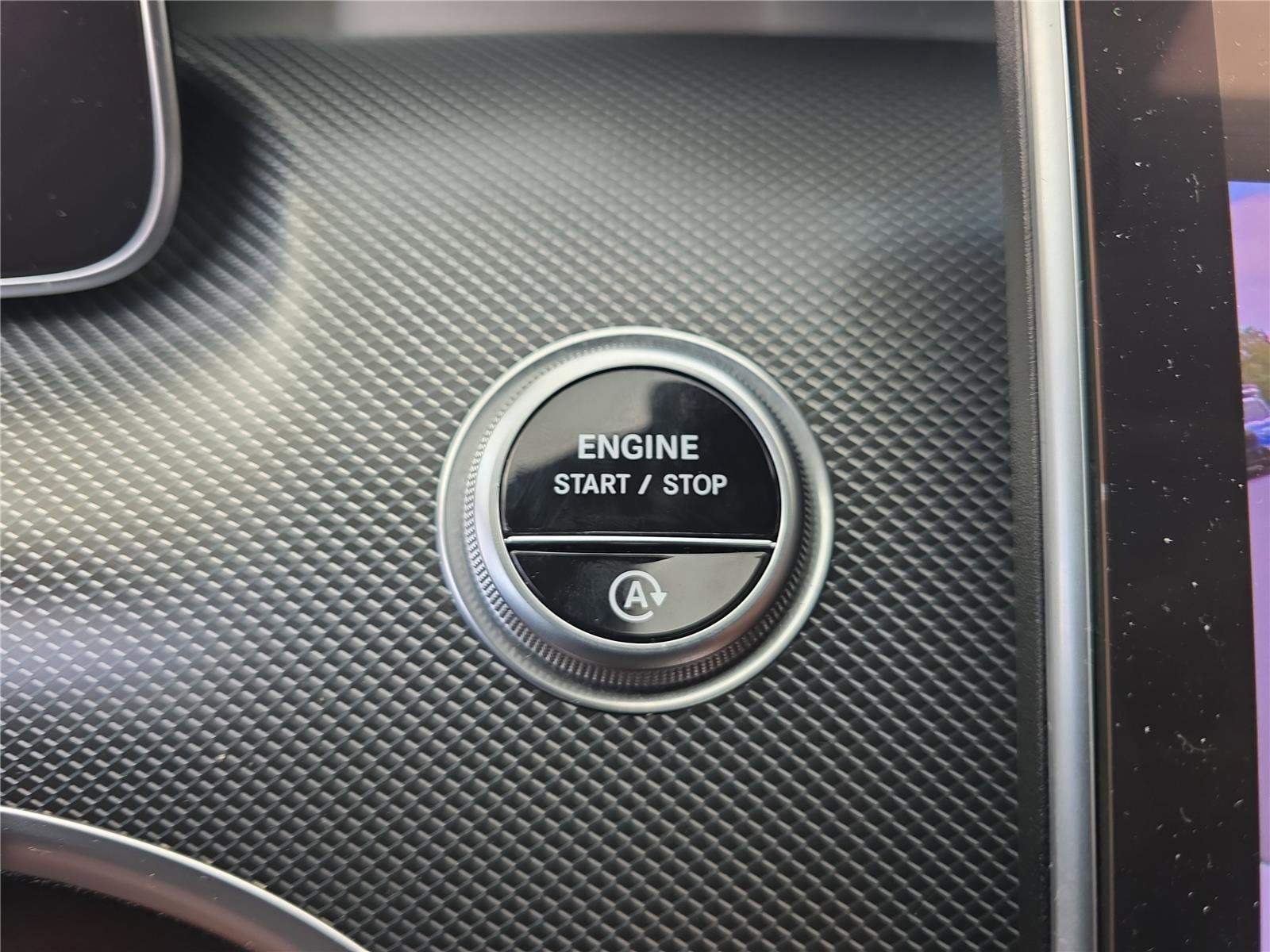 Used 2022 Mercedes-Benz C 300 Sedan image 19