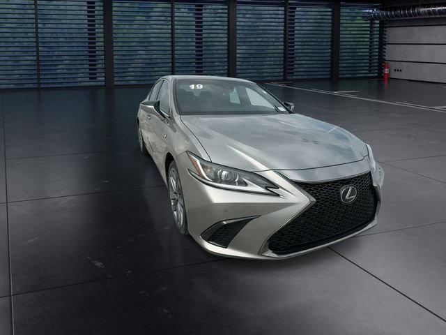 Used 2019 Lexus ES 350 F Sport w/ Accessory Package 2 FWD image 3