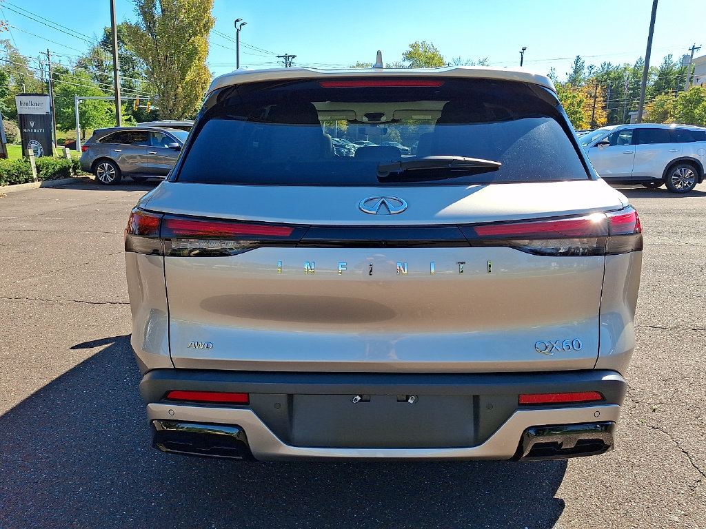 Certified 2024 INFINITI QX60 Luxe AWD/4WD image 5
