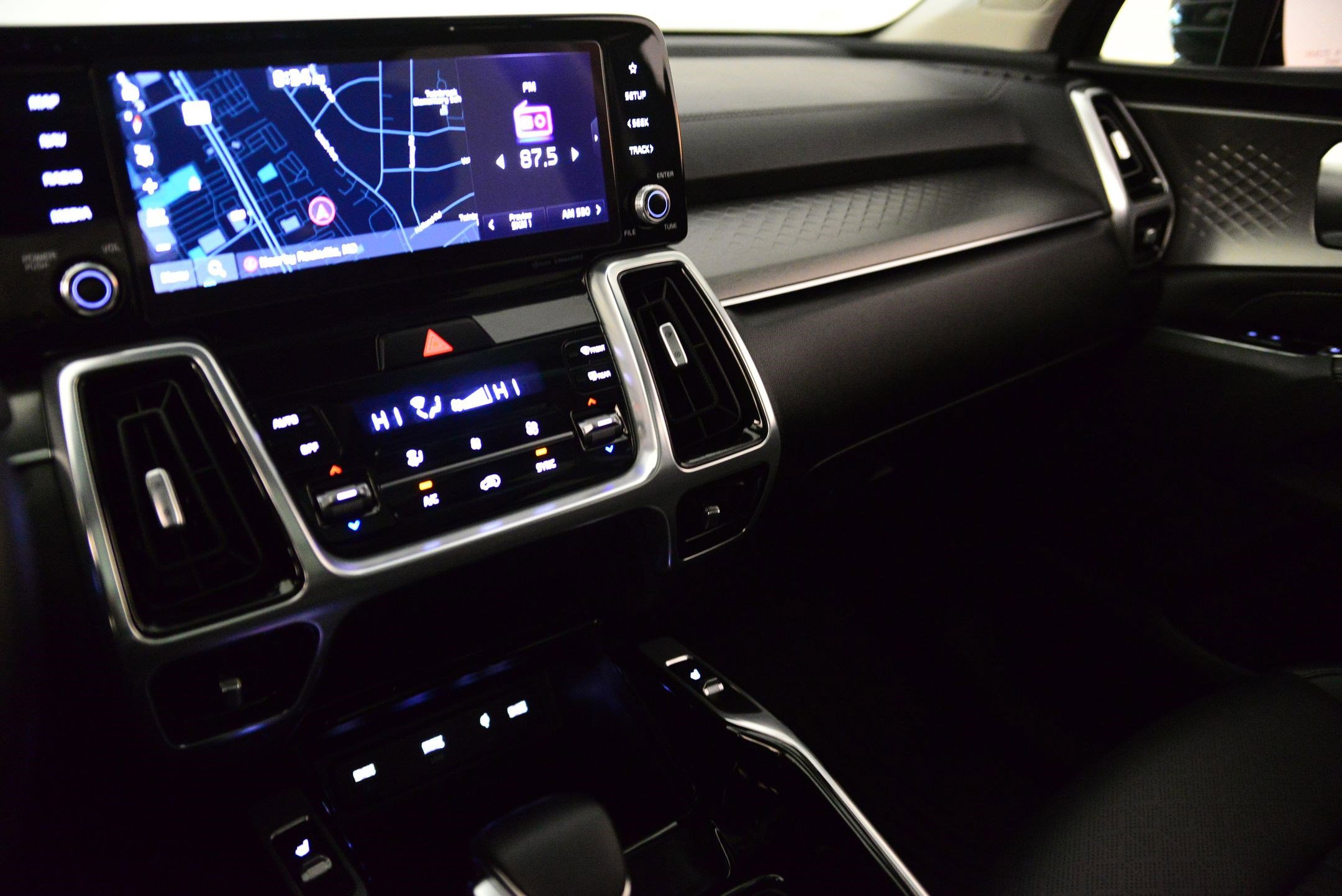 Used 2021 Kia Sorento SX image 28