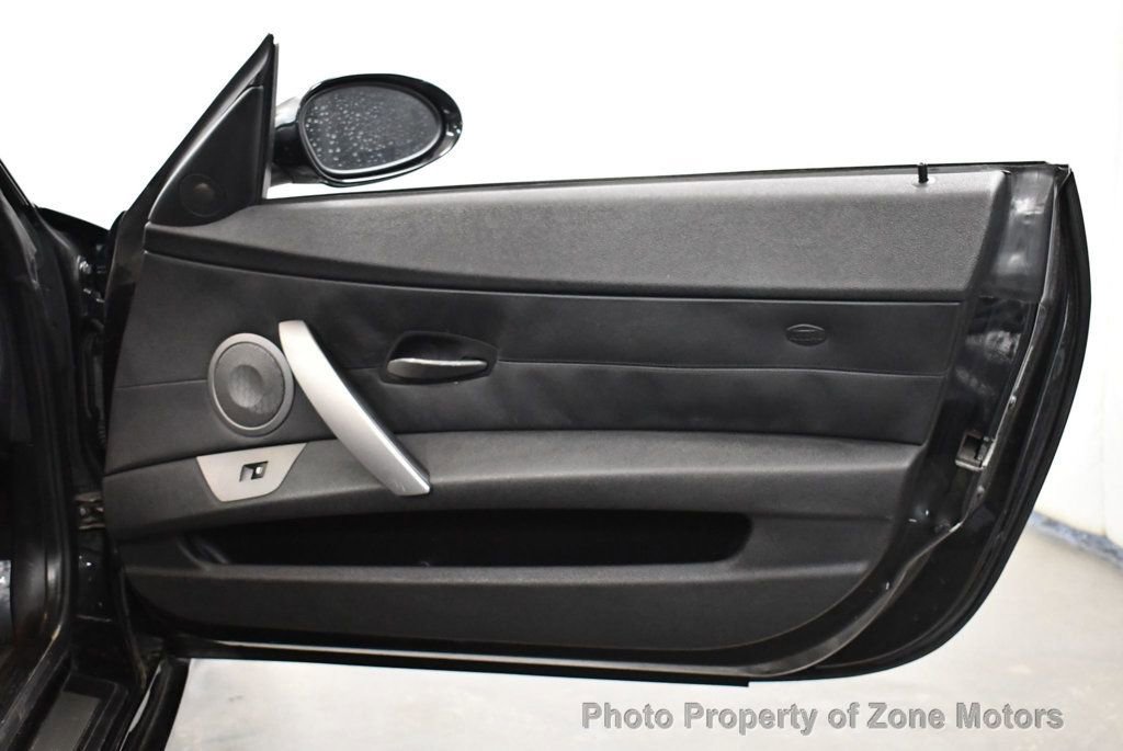 Used 2003 BMW Z4 3.0i RWD image 18