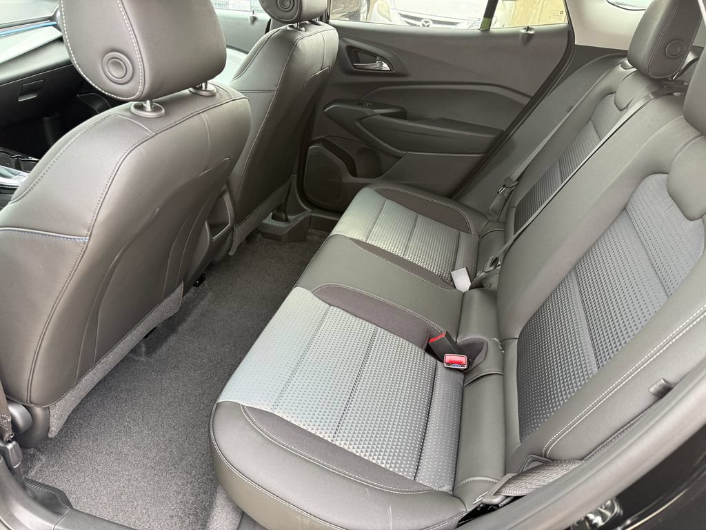 New 2026 Chevrolet Trax LT w/ Driver Confidence Package FWD image 9