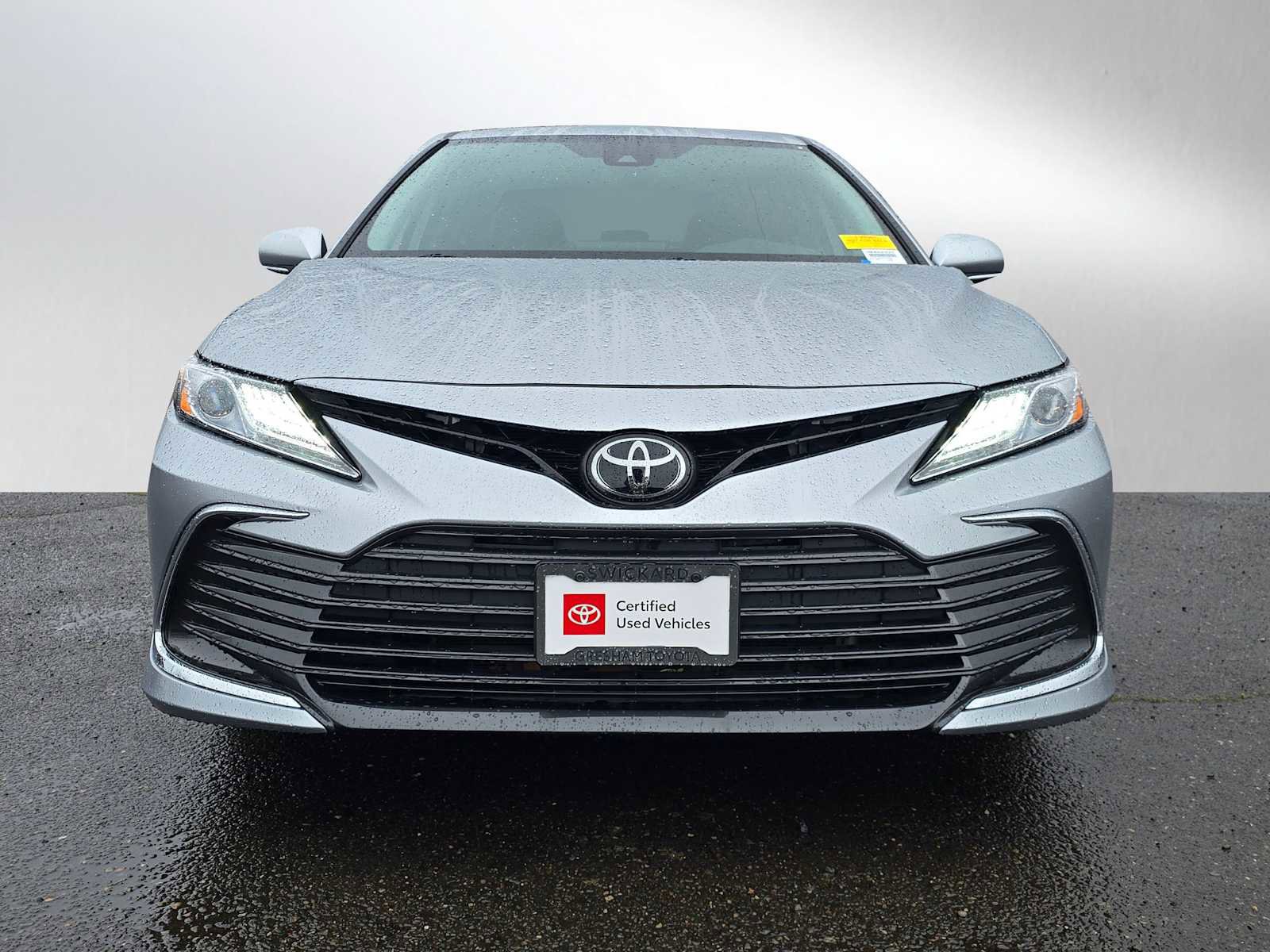 Used 2024 Toyota Camry XLE image 8