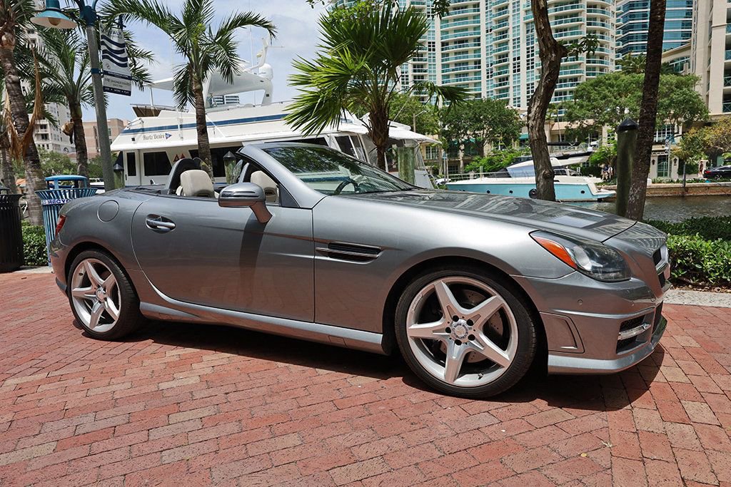 Used 2013 Mercedes-Benz SLK 250 image 1