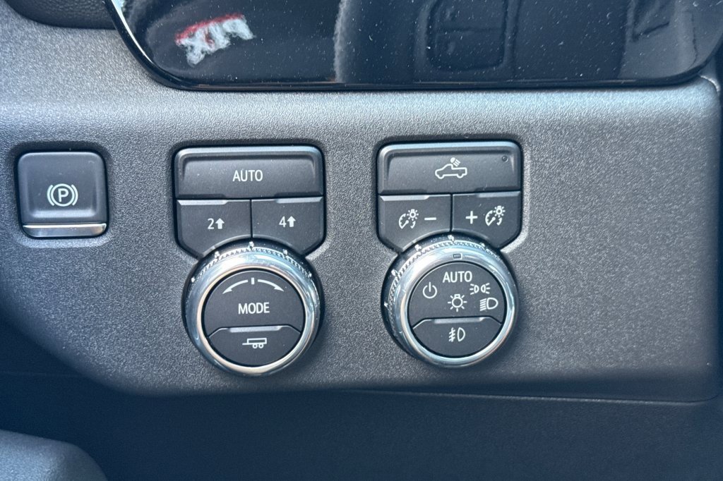 New 2026 GMC Sierra 1500 Elevation image 23