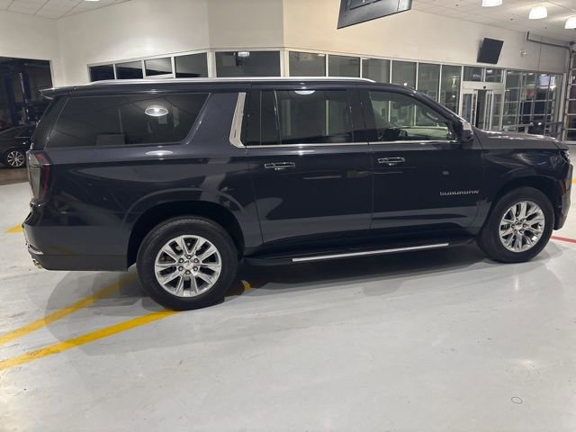 Used 2025 Chevrolet Suburban Premier image 10