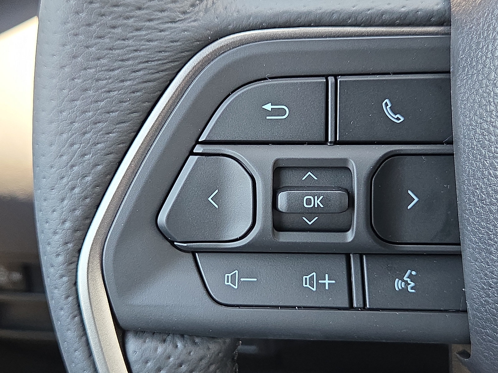 New 2026 Toyota Tundra Platinum AWD/4WD image 12