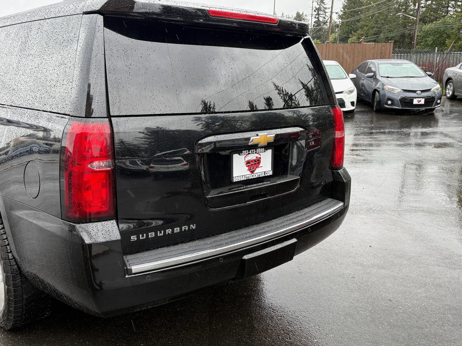 Used 2015 Chevrolet Suburban LTZ AWD/4WD image 6