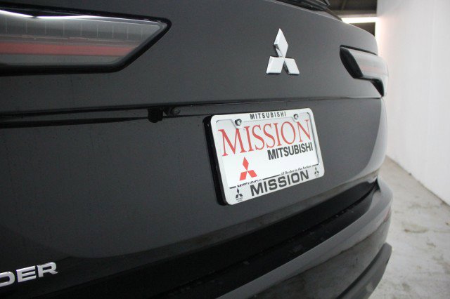 New 2026 Mitsubishi Outlander ES FWD image 4