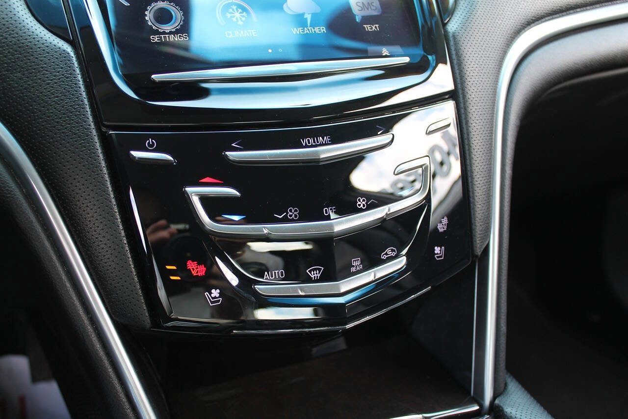 Used 2017 Cadillac XTS Luxury image 32