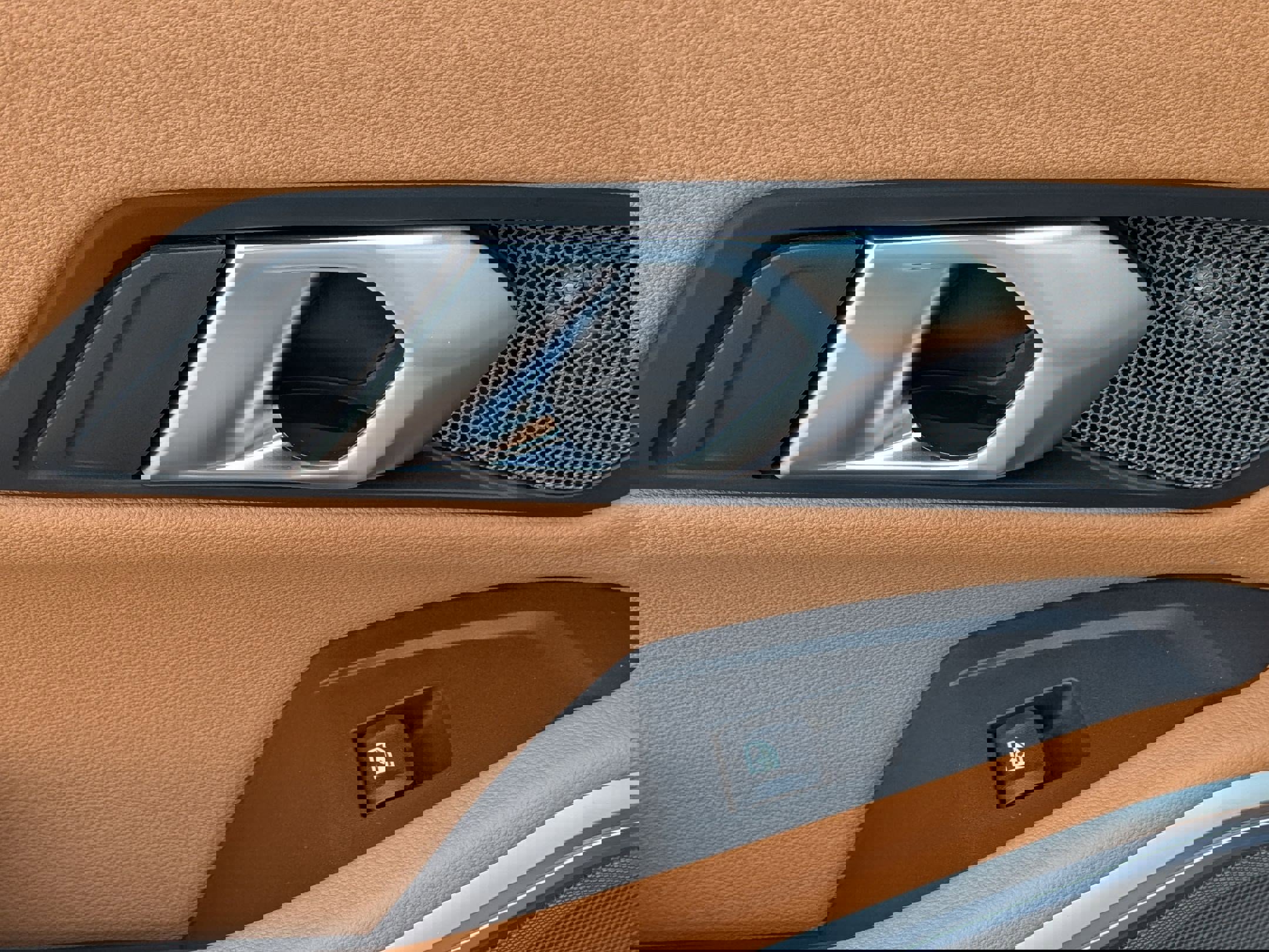 New 2026 BMW 330i xDrive Sedan w/ M Sport Package image 28