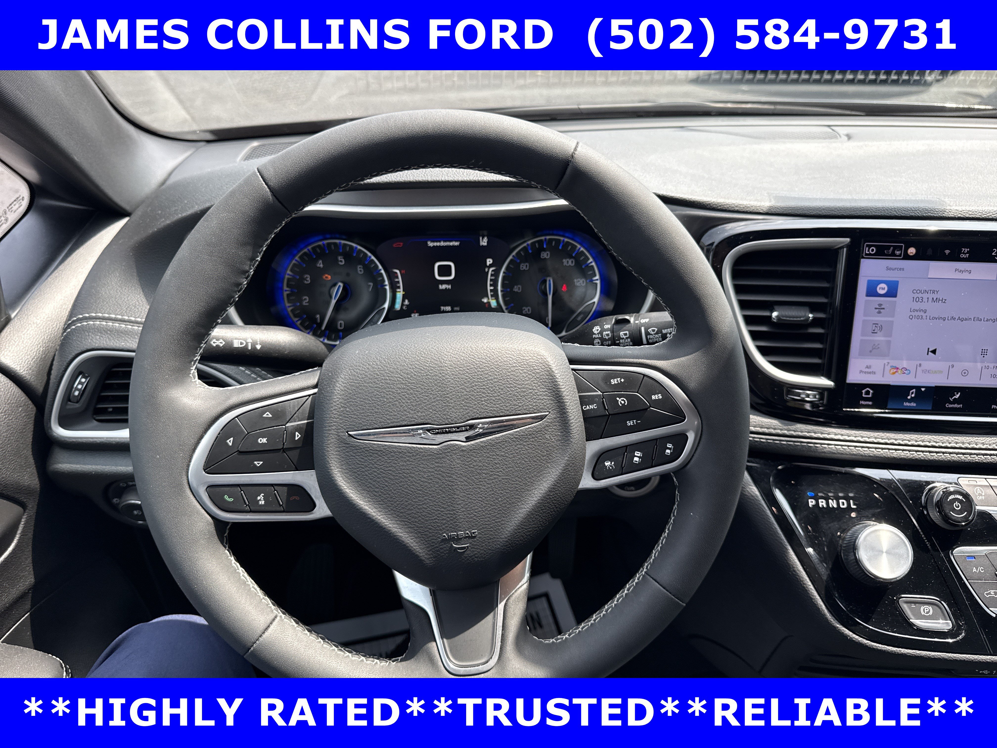 Used 2025 Chrysler Pacifica Select FWD image 14