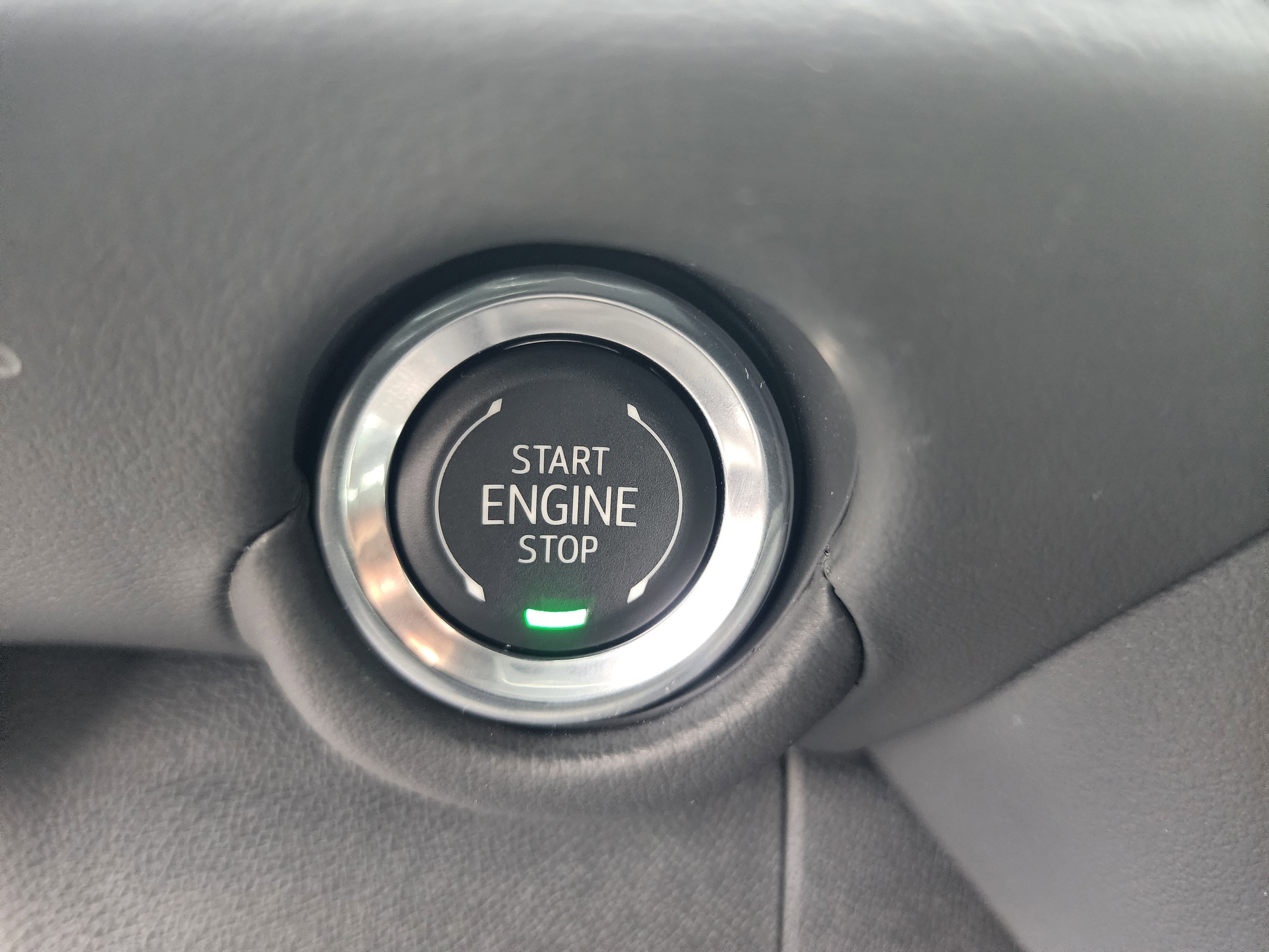 Used 2026 Chevrolet Suburban LT image 32