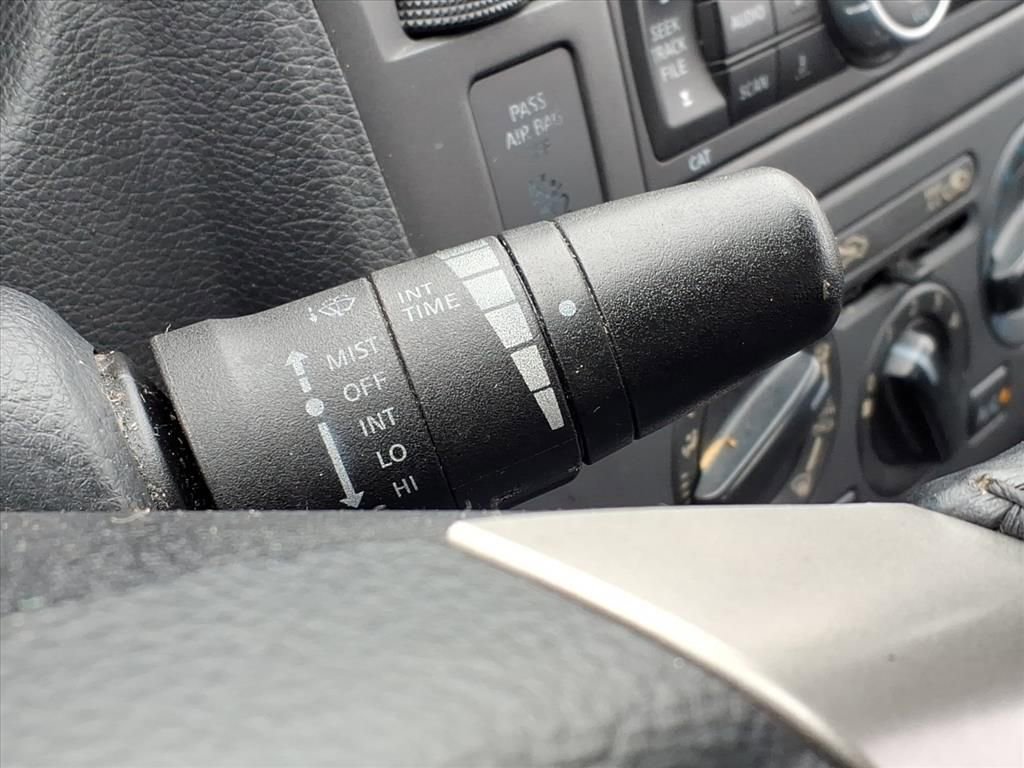 Used 2007 Nissan Versa SL w/ Convenience Pkg image 21