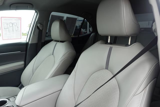 Certified 2022 Toyota Camry XLE FWD image 23