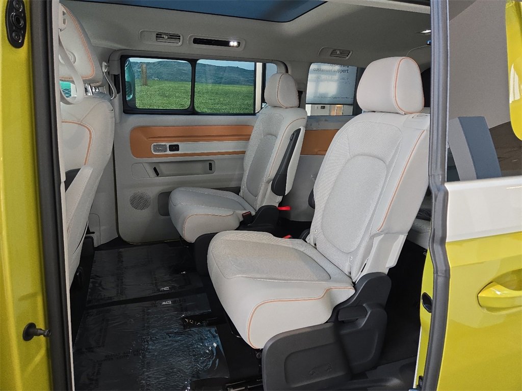 New 2025 Volkswagen ID. Buzz 1st Edition image 10