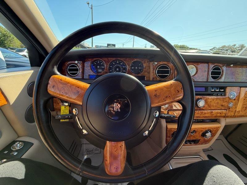 Used 2006 Rolls-Royce Phantom Sedan RWD image 66