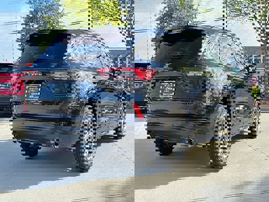 Used 2024 Ford Escape ST-Line w/ Tech Pack #1 image 8