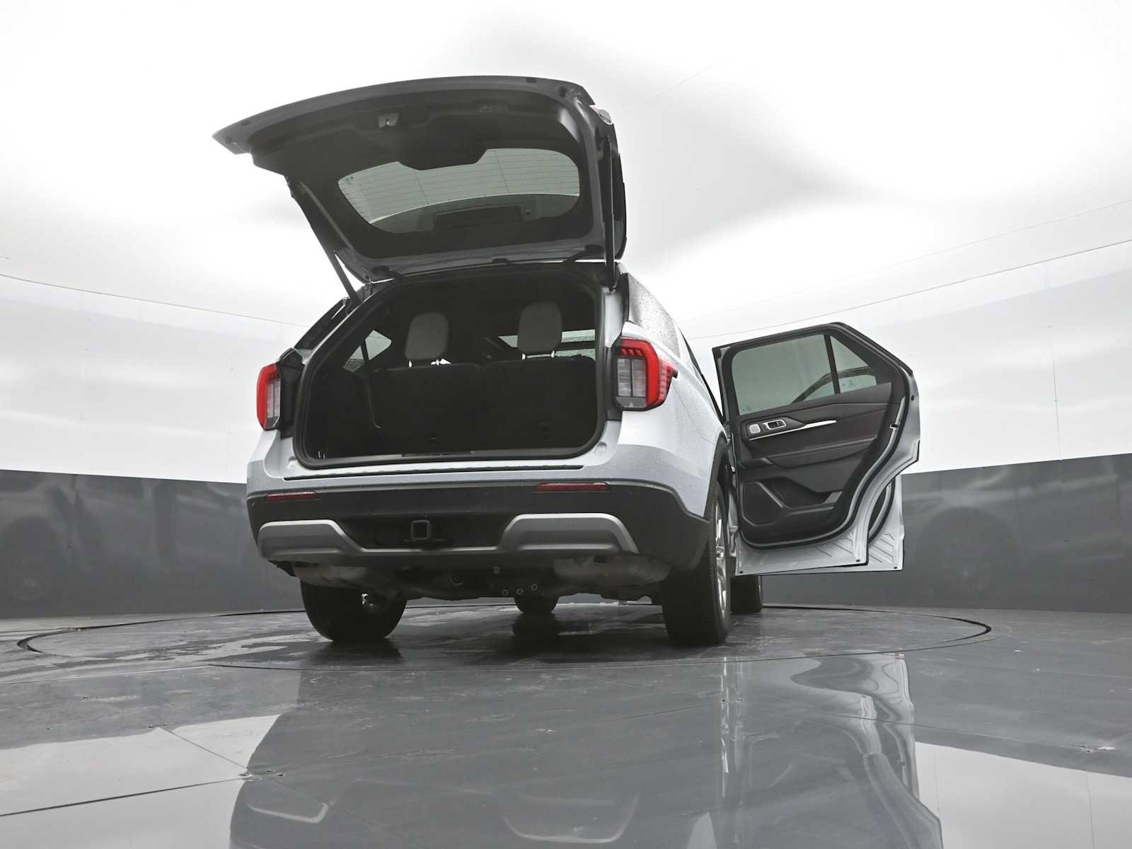 Used 2025 Ford Explorer Platinum RWD image 50