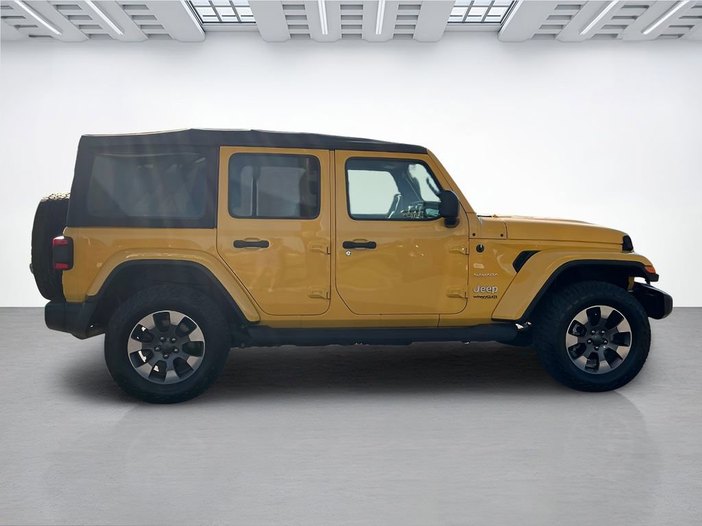 Used 2018 Jeep Wrangler Unlimited Sahara AWD/4WD image 6