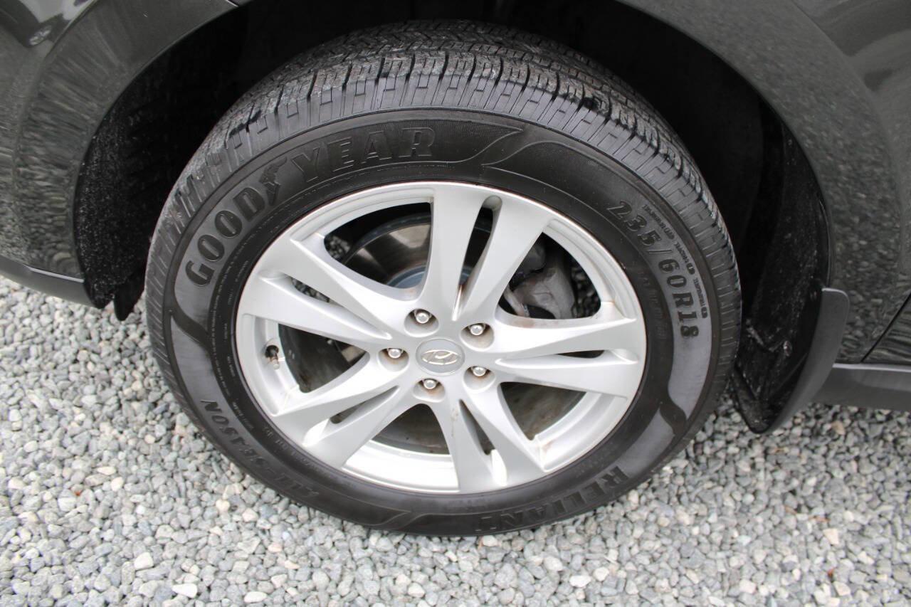 Used 2011 Hyundai Santa Fe Limited image 25