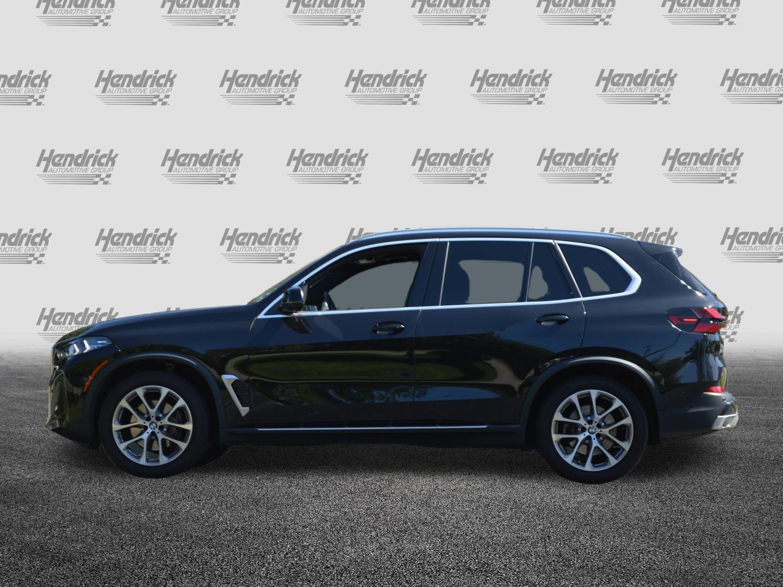Used 2024 BMW X5 sDrive40i w/ Premium Package RWD image 5