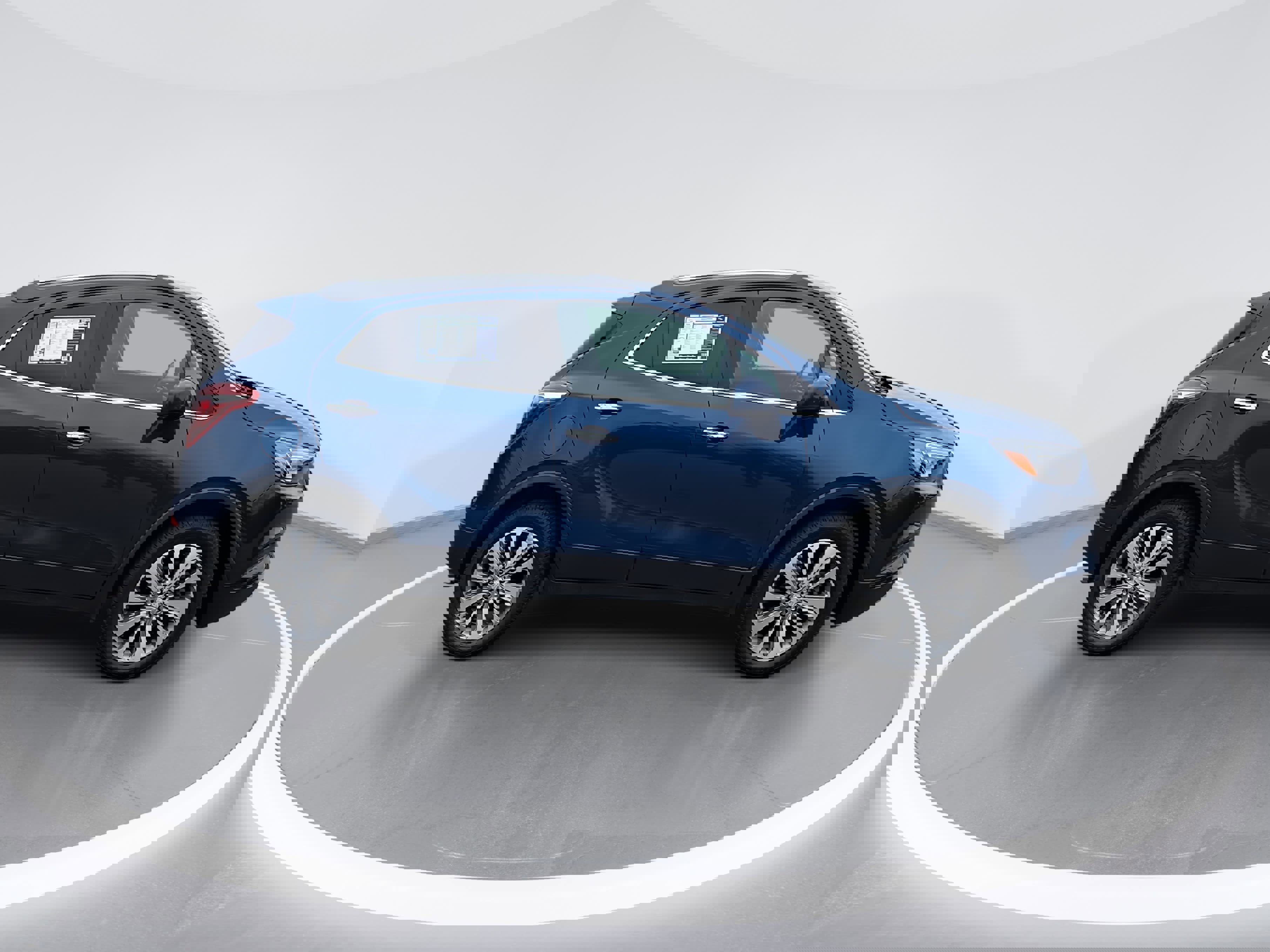 Used 2020 Buick Encore Preferred image 2