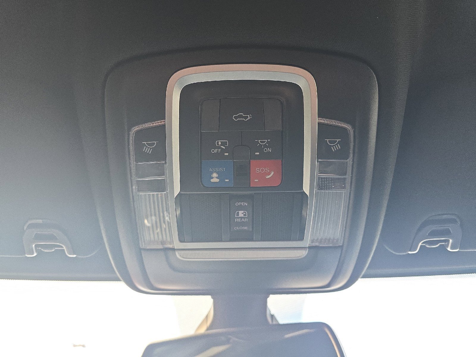 Used 2024 RAM 2500 Rebel w/ Towing Technology Group image 46