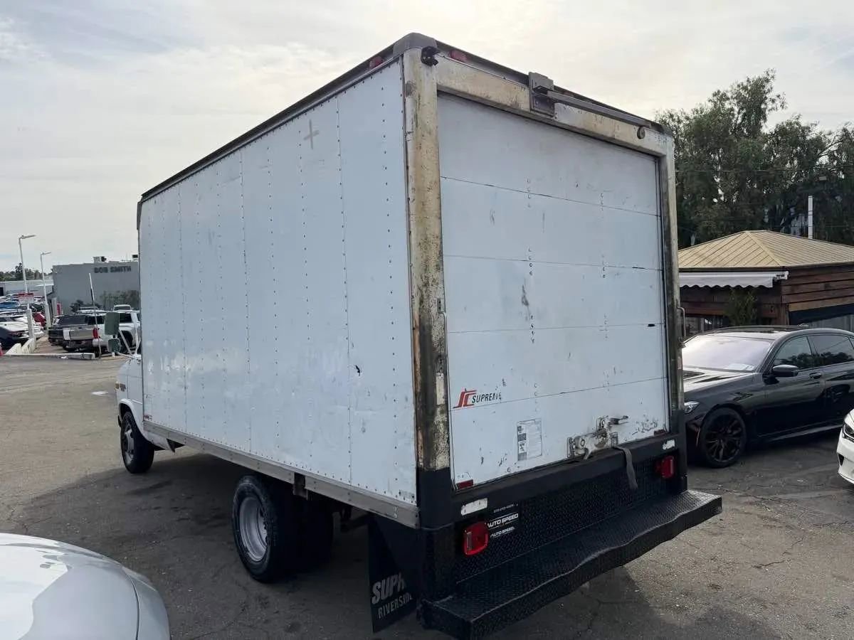 Used 1995 Chevrolet G30 RWD image 7