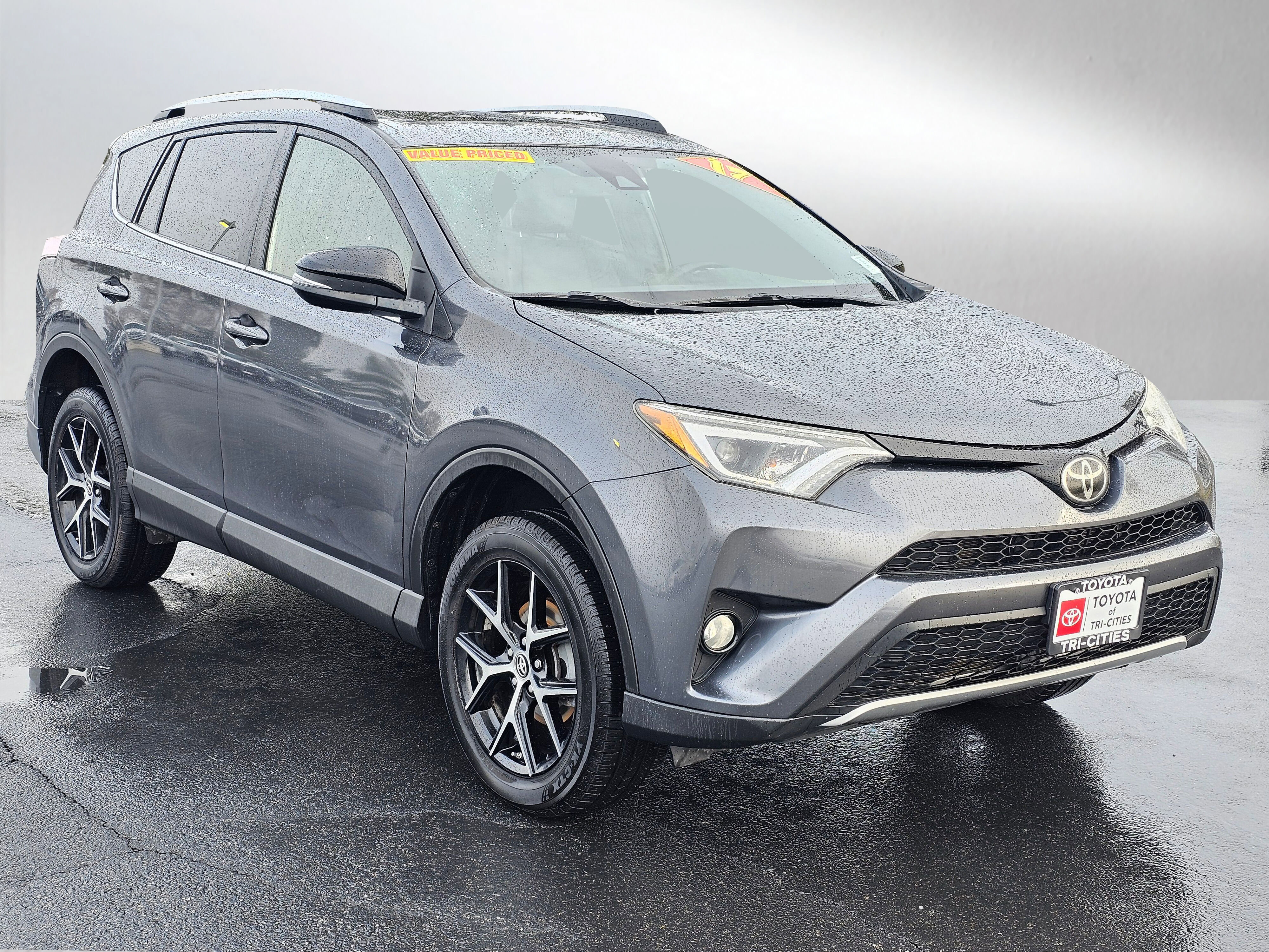 Used 2017 Toyota RAV4 SE w/ Power Extra Value Package AWD/4WD image 35