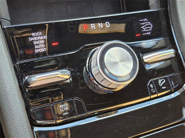 Used 2023 Jeep Grand Cherokee L Summit w/ Advanced Protech Group IV image 21