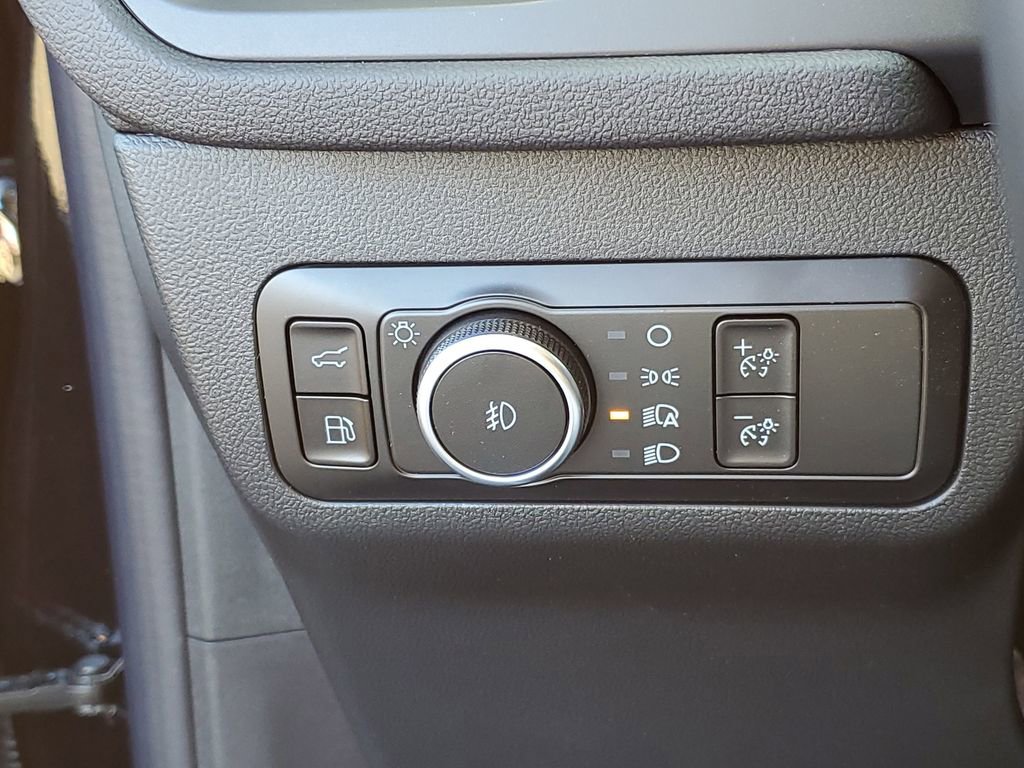 New 2026 Ford Escape SE w/ PHEV Premium Package image 10