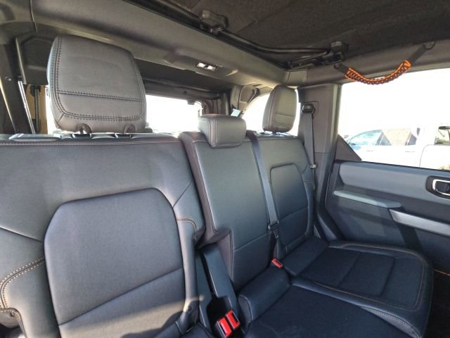 Used 2023 Ford Bronco Badlands w/ Sasquatch Package image 14