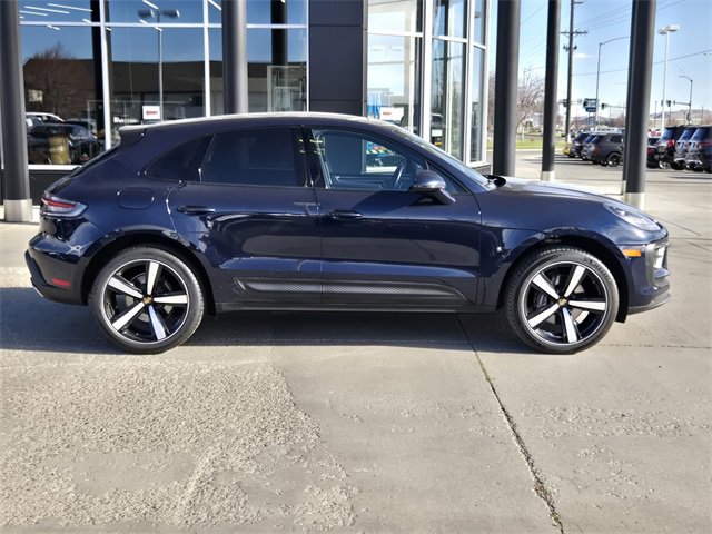 Used 2022 Porsche Macan image 46