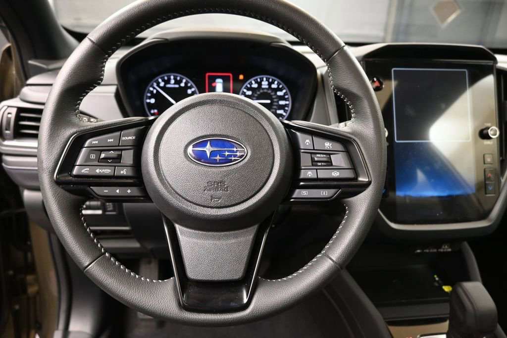 Used 2025 Subaru Forester Premium AWD/4WD image 24