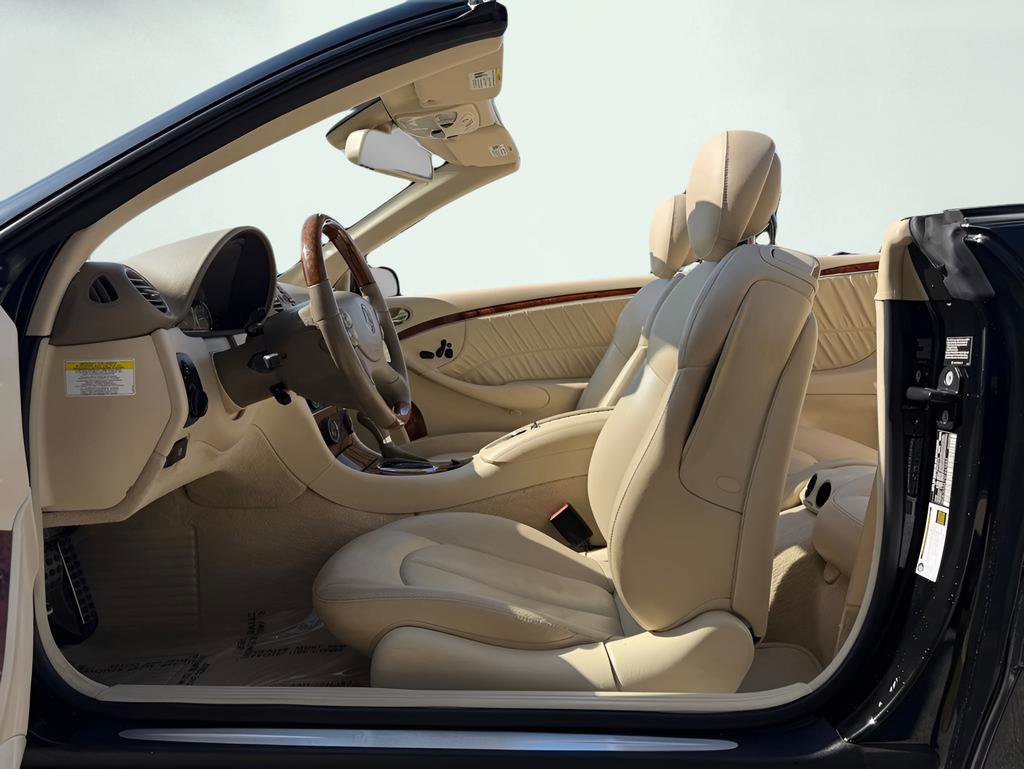 Used 2009 Mercedes-Benz CLK 350 Cabriolet image 16