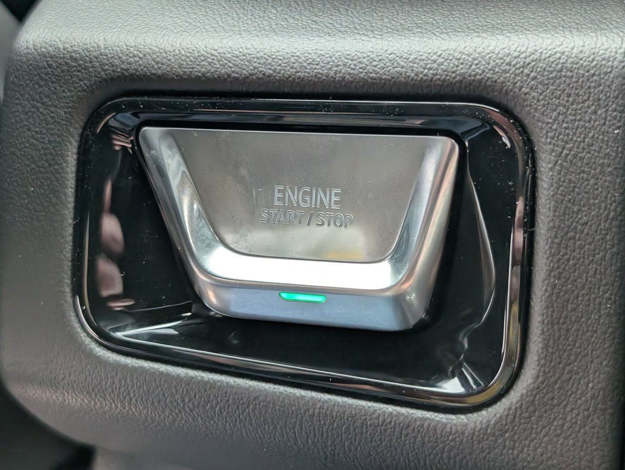 New 2026 GMC Yukon XL AT4 w/ AT4 Premium Package AWD/4WD image 15