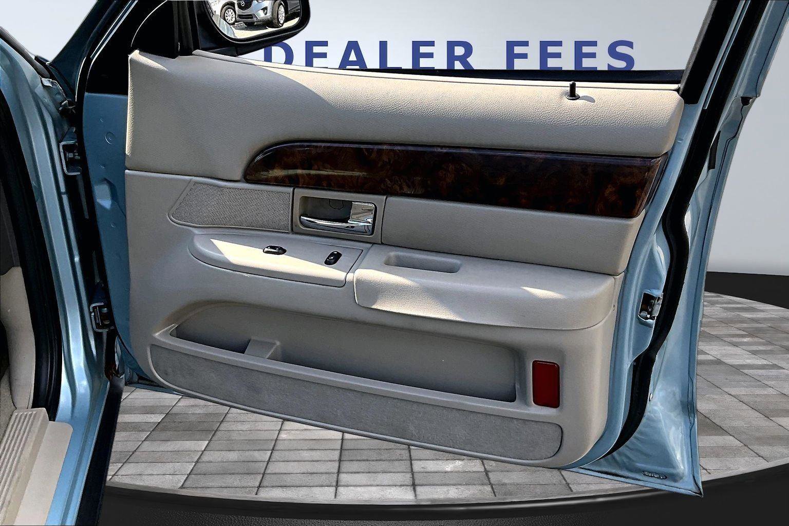 Used 2007 Mercury Grand Marquis GS image 27